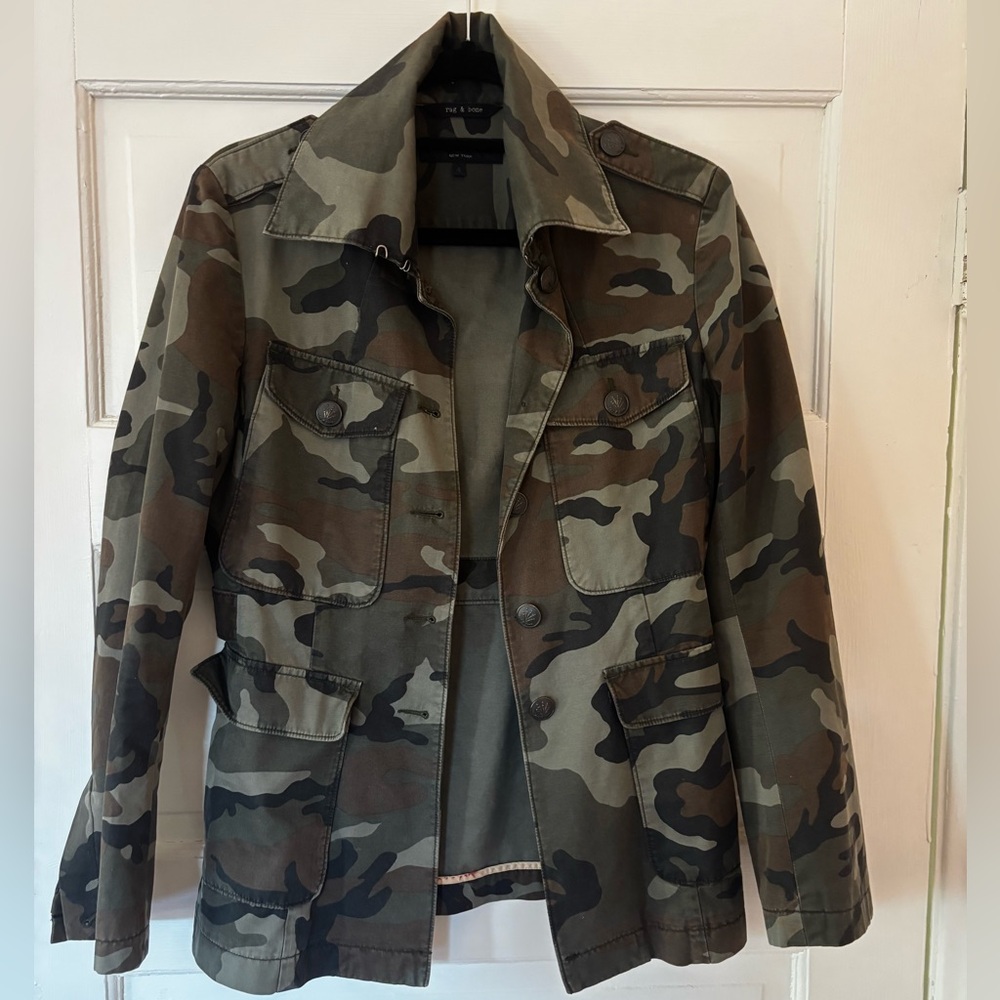 Rag and Bone. Size 4. Camouflage Jacket with Button Details.